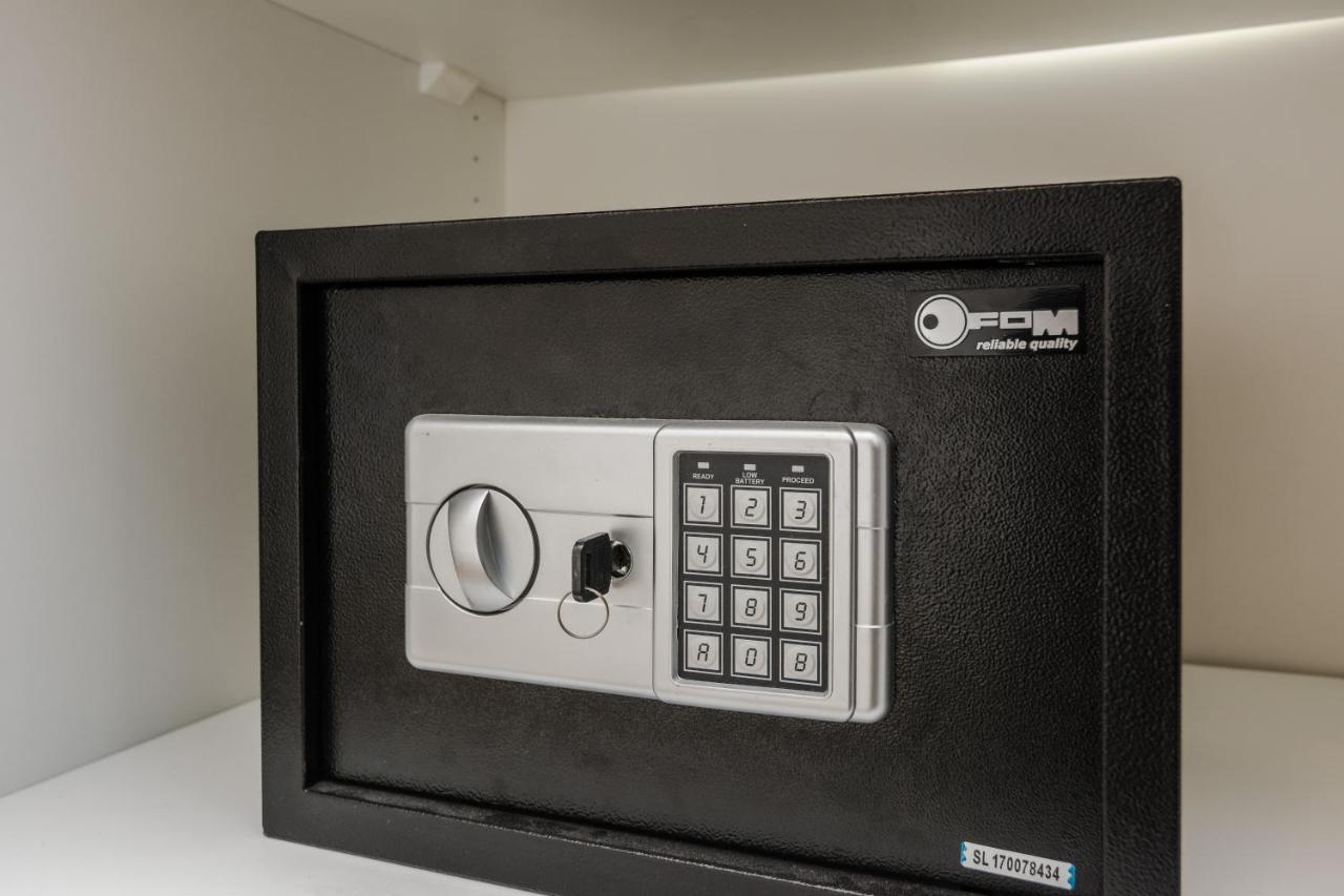 Neva Room With Private Bathroom ザダル エクステリア 写真