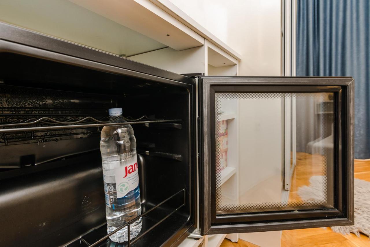 Neva Room With Private Bathroom ザダル エクステリア 写真